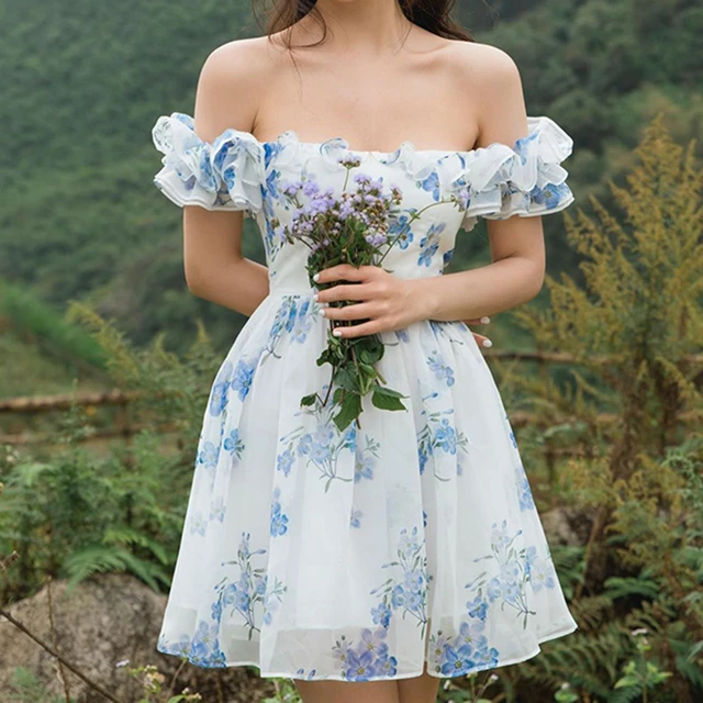 Cute Floral Dresses: Embracing Femininity and Joyful Style插图3