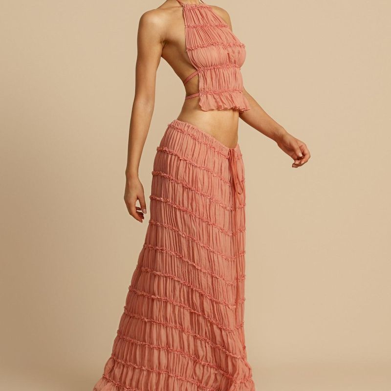 How to Iron a Dress: A Comprehensive Guide插图1 dress