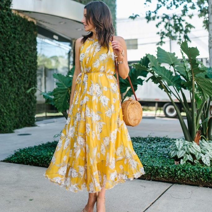 yellow dress